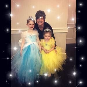 Meet your Posher, Angie